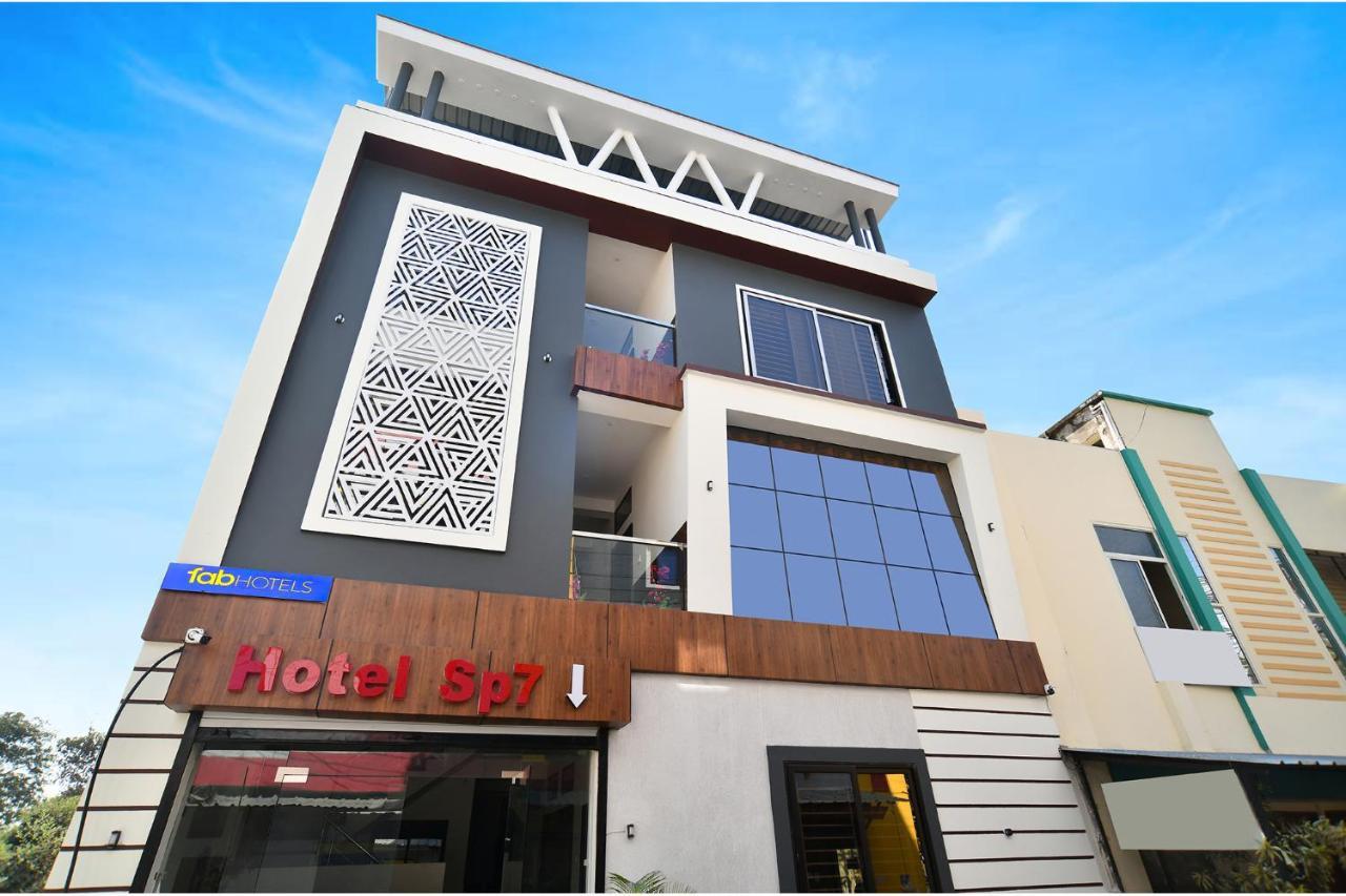 Fabexpress Sp7 Hotel Indore Exterior foto